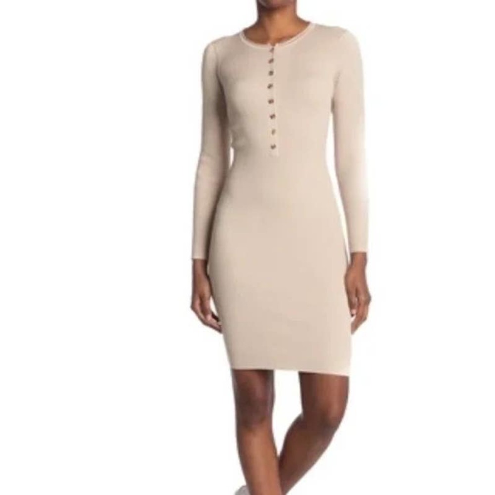 ASTR The Label Cream Oatmeal Ribbed Long Sleeve Henley Sweater Dress Size Large